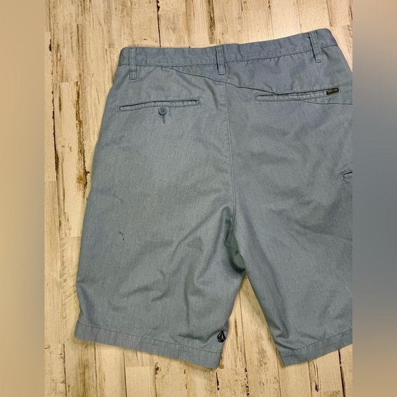 Volcom Shorts Men's Size 34 Blue Flat Front Cotton Blend - Picture 9 of 9